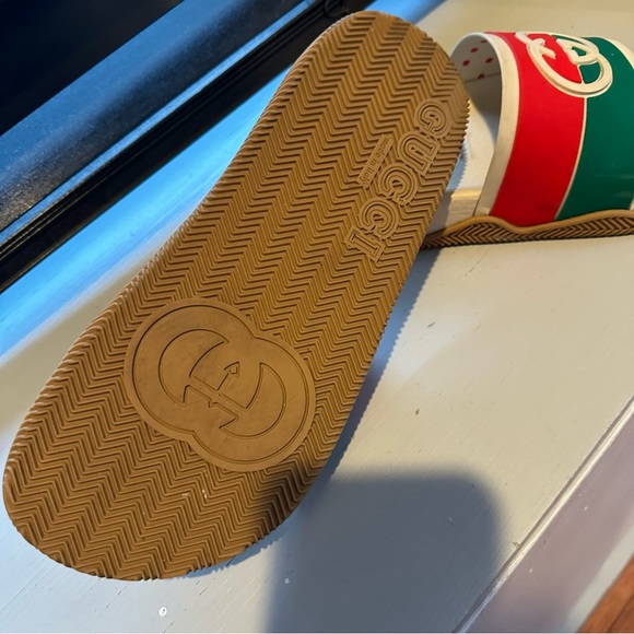 Authentic Gucci Men\'s Shoes Gucci Interlocking G Slide Sandals.